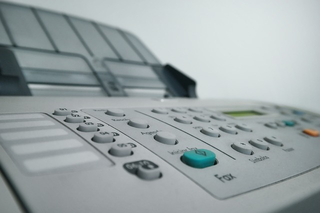 fax, kopírka a tiskárna